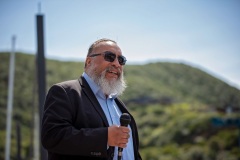 Amai-Thompson-blessing-the-waka-3-Oct-21-credit-Karmyn-Ingram