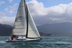 Rapport-passes-Endeavour-Inlet-fun-race-25-Sep-21-sml